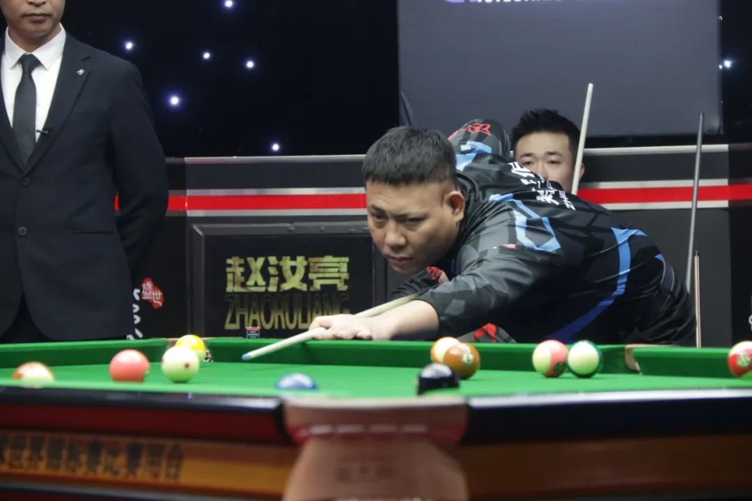 万正式签约 万正式签约