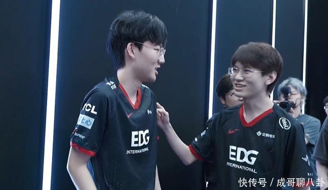 背后的心理 背后的心理