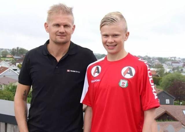 他就把球推 他就把球推