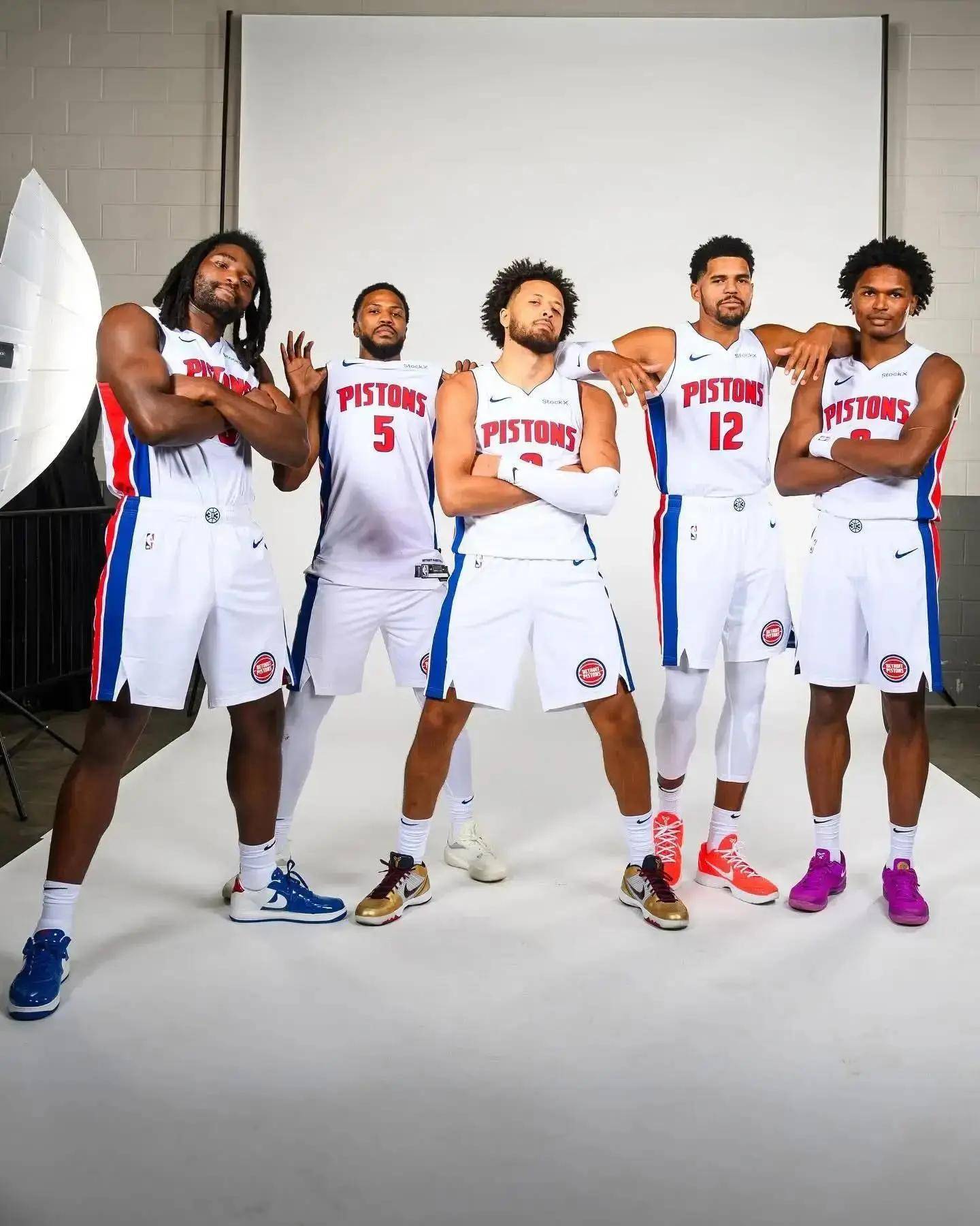 边翼卫套上 边翼卫套上